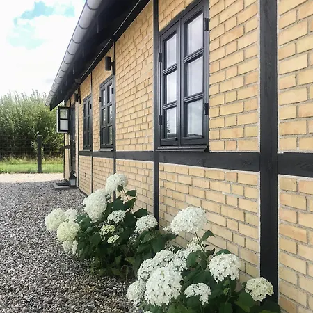 Cozy Artist's House On Scenic Lolland Errindlev